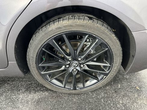 Used 2024 Toyota Camry XSE w/ Navigation Package image 14