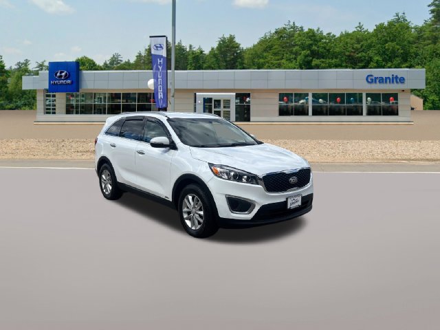 Used 2016 Kia Sorento AWD w/ LX Convenience Package image 5