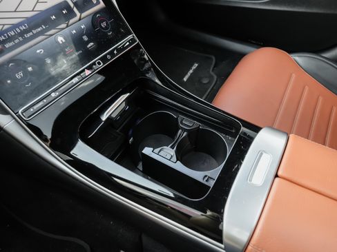 Used 2024 Mercedes-Benz C 300 Sedan image 23