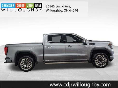 Used 2023 GMC Sierra 1500 Denali Ultimate AWD/4WD image 4