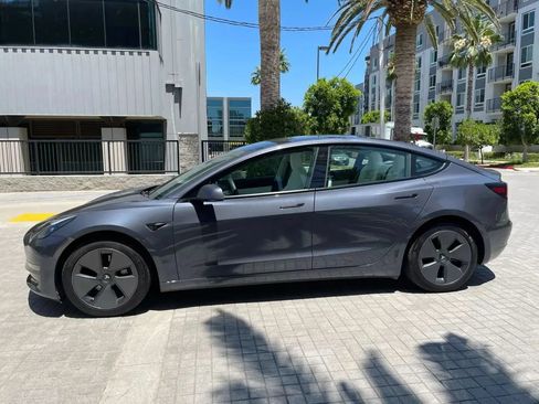 Used 2023 Tesla Model 3 Standard Range RWD image 7