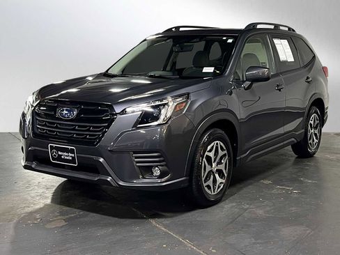 Used 2024 Subaru Forester Premium AWD/4WD image 7