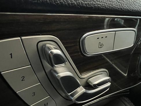 Used 2015 Mercedes-Benz C 300 Sedan image 24