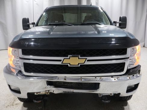Used 2011 Chevrolet Silverado 2500 LT w/ Interior Plus Package image 8