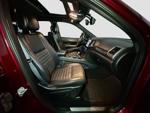 Used 2019 Jeep Grand Cherokee Limited X image 36