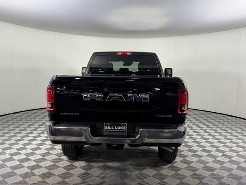 Used 2025 RAM 2500 Big Horn AWD/4WD image 9