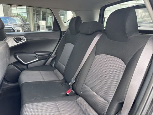 Used 2020 Kia Soul LX FWD image 14