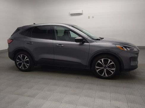 Used 2021 Ford Escape SE w/ SE Sport Appearance Package image 11