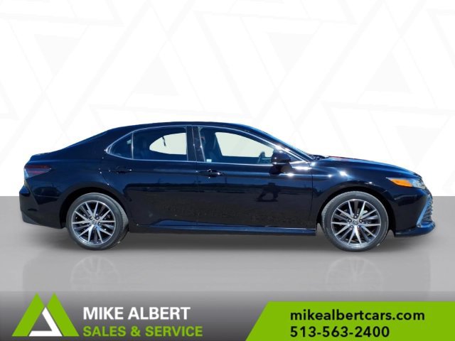 Used 2022 Toyota Camry XLE FWD image 8