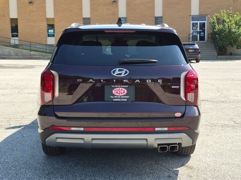 Used 2024 Hyundai Palisade SEL AWD/4WD image 4