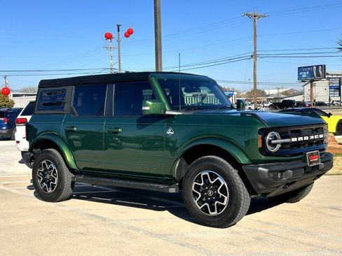 Used 2024 Ford Bronco Outer Banks image 4