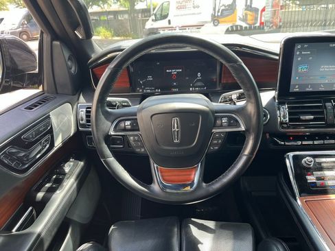 Used 2020 Lincoln Navigator L Reserve w/ Equipment Group 208A Reserve image 6