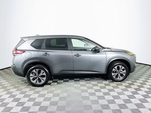 Used 2023 Nissan Rogue SV image 9