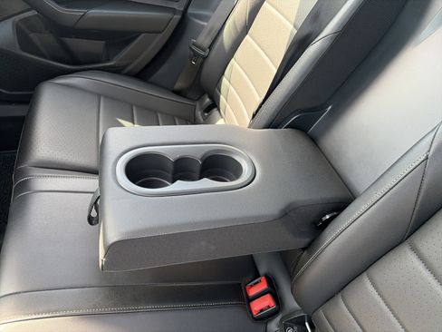 Used 2021 Volkswagen Jetta SE image 22