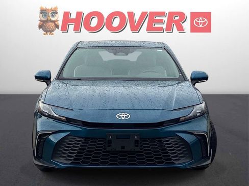 Used 2026 Toyota Camry SE w/ Convenience Package FWD image 5