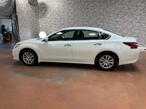 Used 2018 Nissan Altima 2.5 S w/ S Convenience Package FWD image 4
