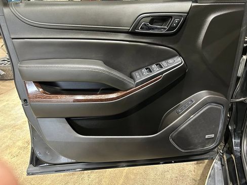 Used 2020 GMC Yukon SLT AWD/4WD image 13