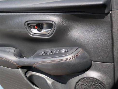 Used 2025 Honda HR-V Sport image 10