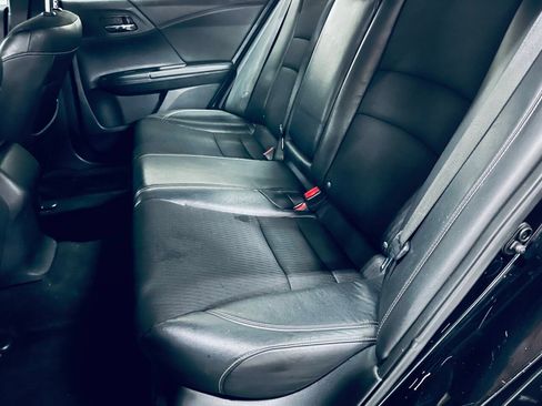 Used 2017 Honda Accord Sport image 20