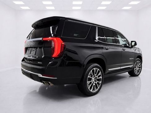 Used 2025 GMC Yukon Denali w/ Sun & Power Step Package AWD/4WD image 7