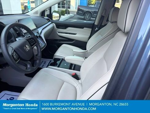 Used 2025 Honda Odyssey Touring image 7
