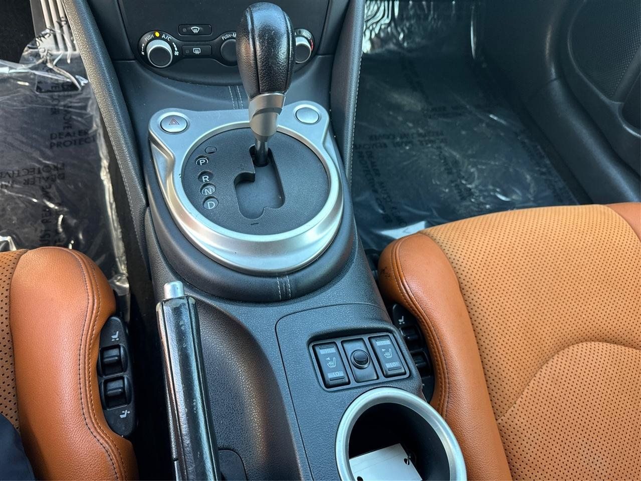 Used 2014 Nissan 370Z Touring w/ Sport Package RWD image 13