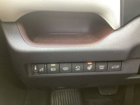 Used 2025 Toyota RAV4 Limited w/ Advanced Technology Package image 18