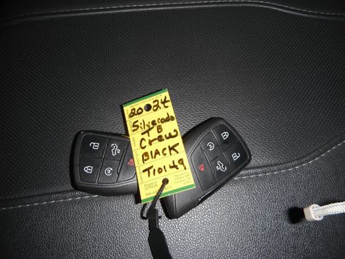 Used 2024 Chevrolet Silverado 2500 LTZ w/ LTZ Plus Package image 19