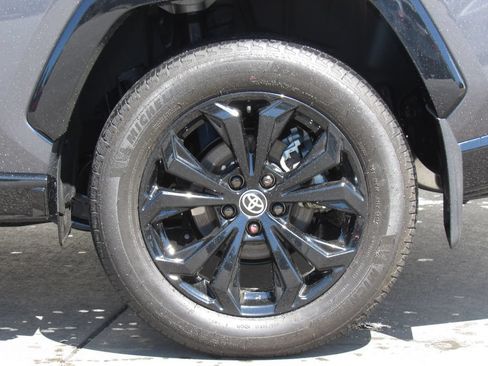 Used 2024 Toyota RAV4 XSE w/ Weather Package AWD/4WD image 36