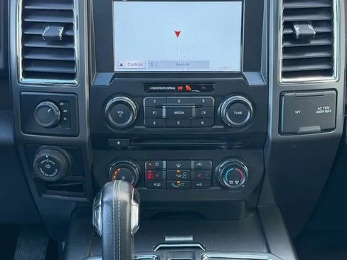 Used 2016 Ford F150 XLT w/ Equipment Group 302A Luxury image 20