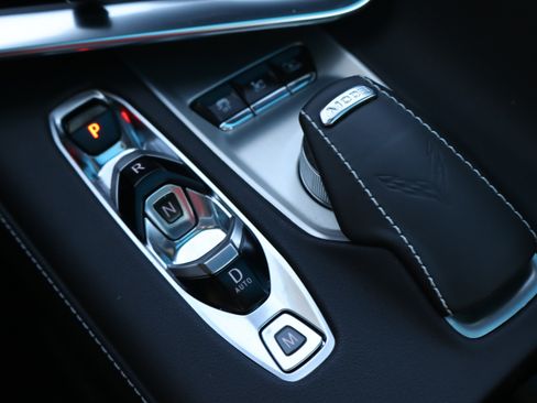 Used 2022 Chevrolet Corvette Stingray Preferred Cpe w/ Z51 Performance Package RWD image 26