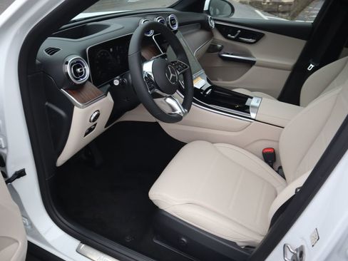 New 2026 Mercedes-Benz GLC 300 4MATIC image 13