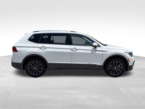 Used 2022 Volkswagen Tiguan SE FWD image 8