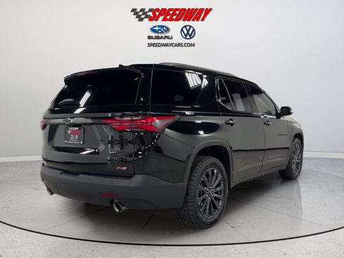 Used 2023 Chevrolet Traverse RS FWD image 6
