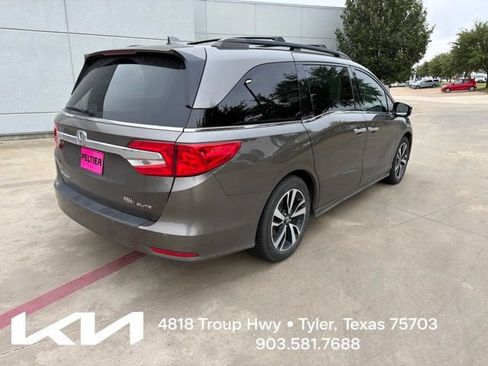 Used 2018 Honda Odyssey Elite image 11