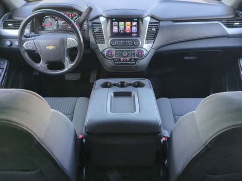 Used 2017 Chevrolet Suburban LS image 14