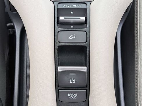 Used 2026 Honda HR-V EX-L image 23
