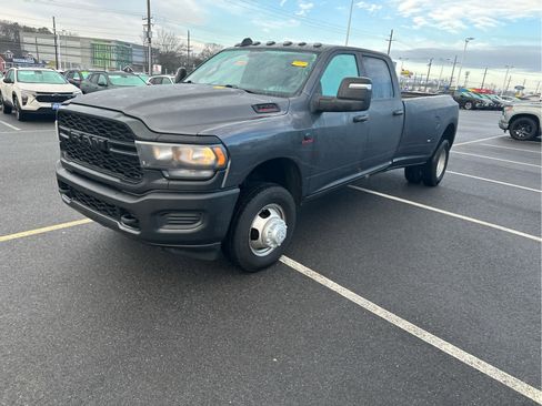 Used 2023 RAM 3500 Tradesman image 6