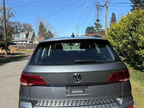Used 2023 Volkswagen Taos S FWD image 4