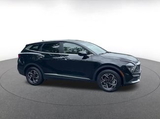 Used 2025 Kia Sportage LX FWD video 2