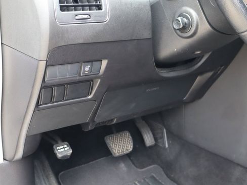 Used 2024 Nissan Armada SV RWD image 24