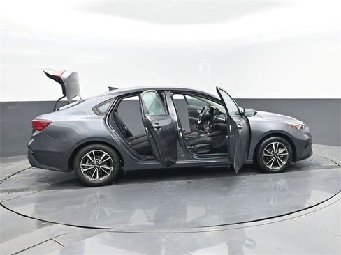 Used 2023 Kia Forte LXS image 26