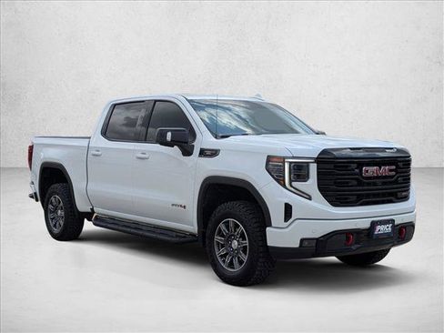 Used 2024 GMC Sierra 1500 AT4 w/ Technology Package AWD/4WD image 3