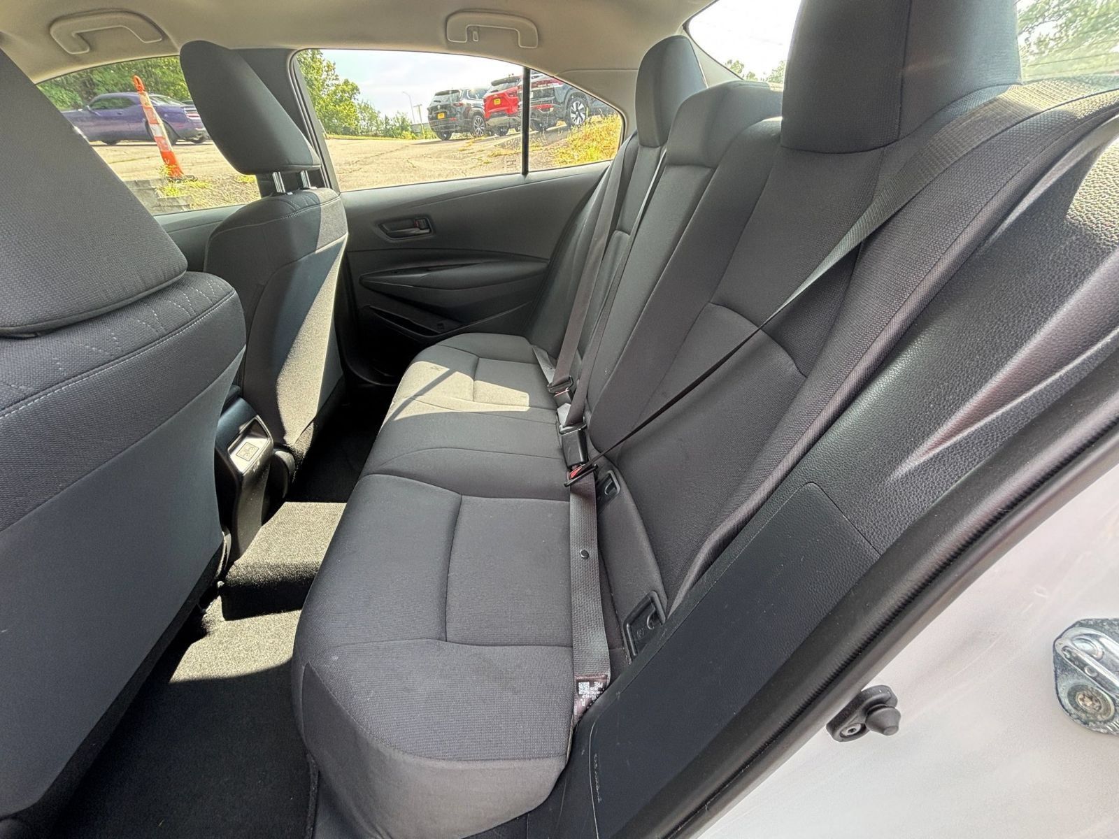 Used 2025 Toyota Corolla LE FWD image 34