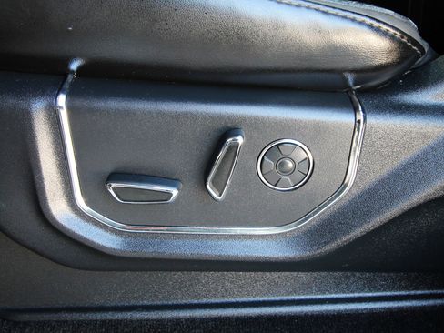 Used 2017 Ford F250 Platinum w/ Platinum Ultimate Package image 25