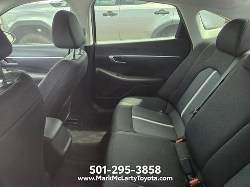 Used 2020 Hyundai Sonata SE w/ Cargo Package FWD image 4