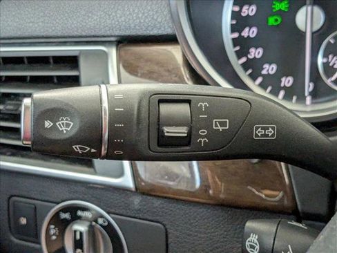 Used 2015 Mercedes-Benz ML 350 4MATIC image 6