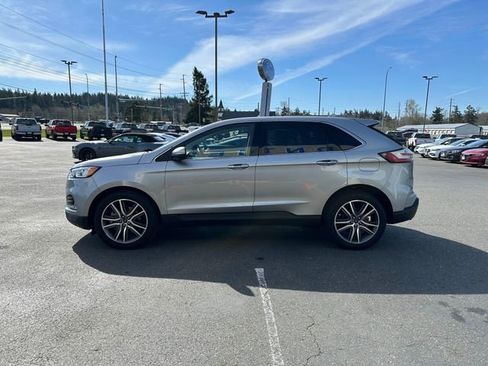 Used 2020 Ford Edge Titanium w/ Class II Trailer Tow Package AWD/4WD image 5