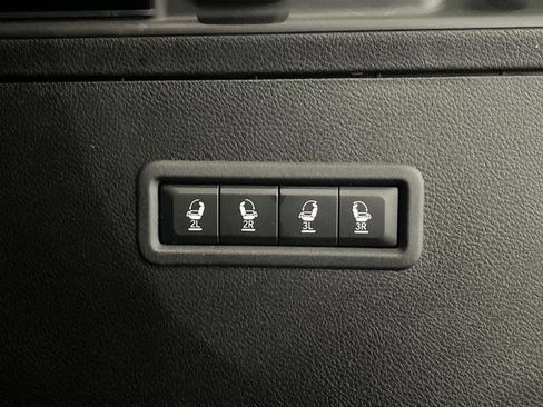 Used 2024 Jeep Wagoneer Series III w/ Convenience Group I image 16