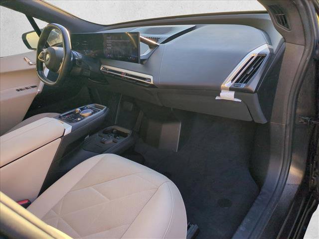 Used 2024 BMW iX xDrive50 w/ Sport Package AWD/4WD image 22